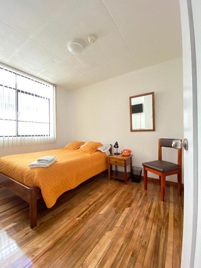 Hotel 9 De Octubre Quito Kültér fotó